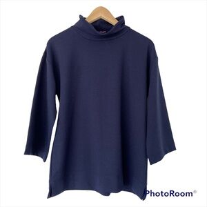 ISAAC MIZRAHI NAVY BLUE SOFT MOCK NECK/TOP, SIZE SMALL